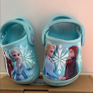 CROCS Kids Frozen - Light Blue Size 4